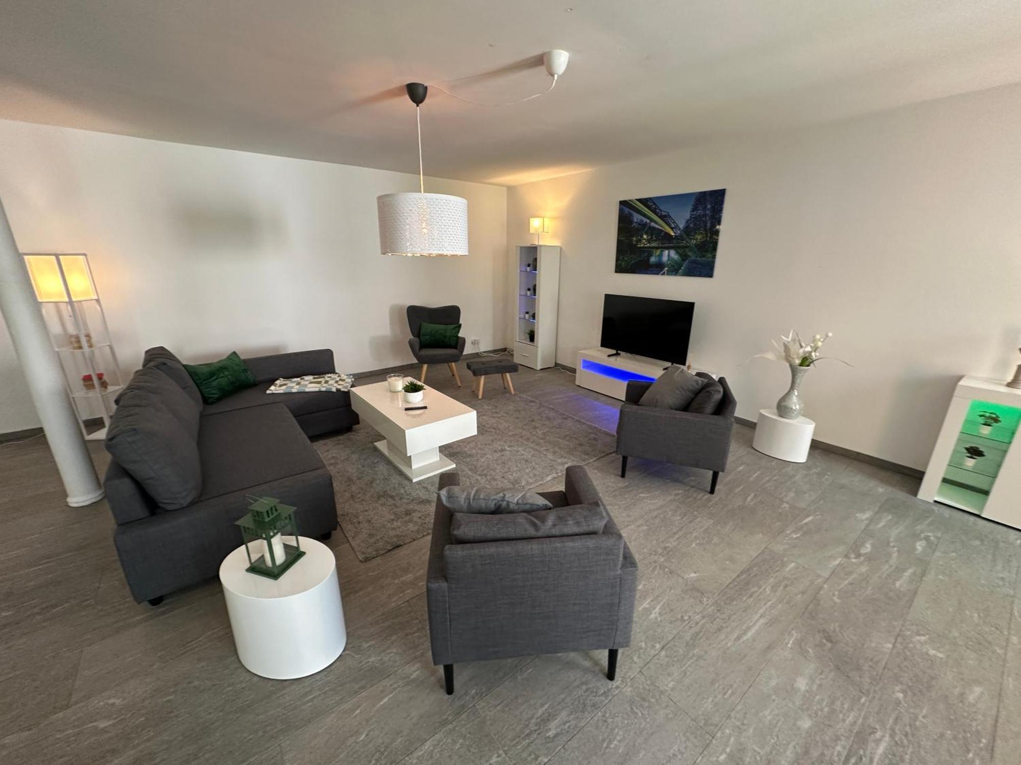 Apartment 20-traumhaftes-modernes Loft Ueber 2 Etagen In Bester Lage Von W-elberfeld-super Ausstattung