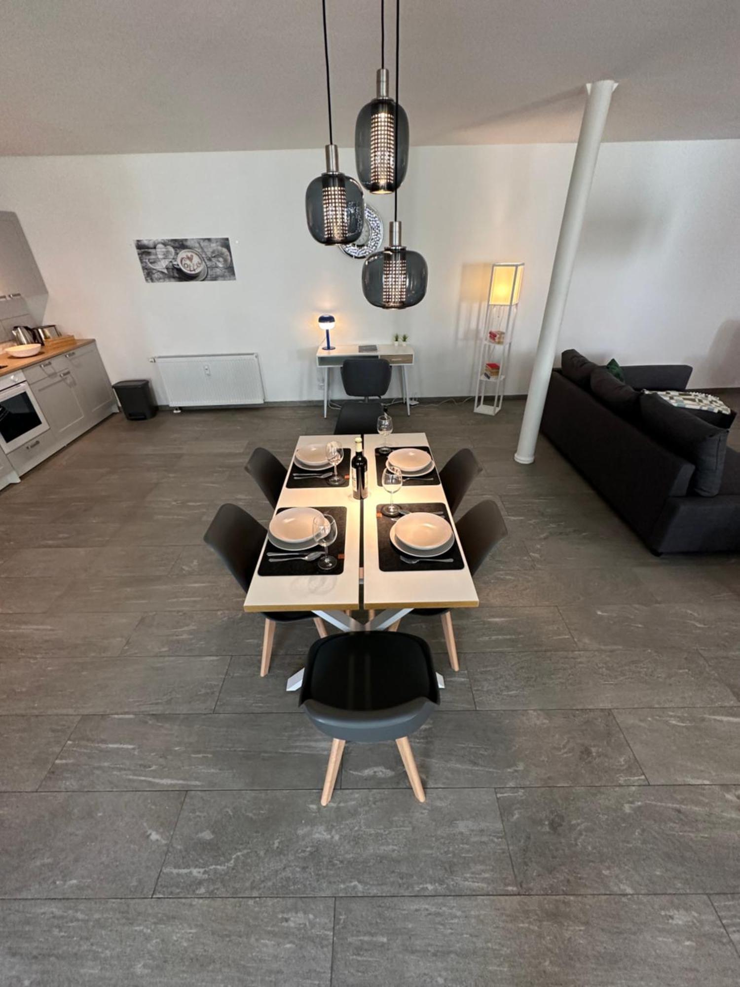 20-traumhaftes-modernes Loft Ueber 2 Etagen In Bester Lage Von W-elberfeld-super Ausstattung Apartment